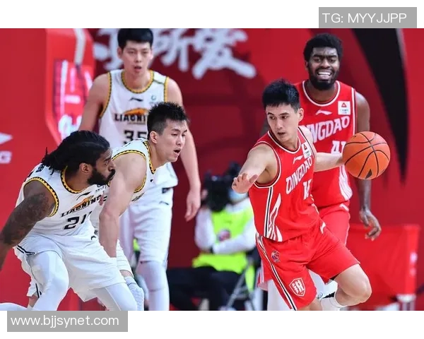 青岛队与辽宁队在第44轮激战正酣谁将赢得关键胜利